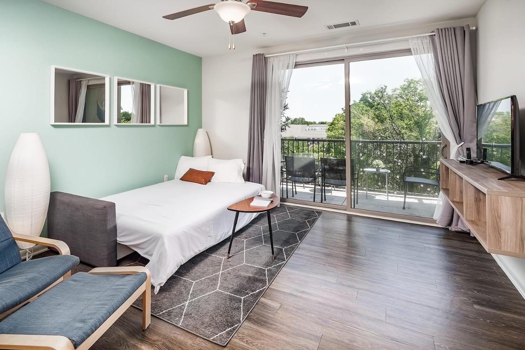 שרלוט Uptown 4Th Ward Luxury Apt Year-Round Pool מראה חיצוני תמונה