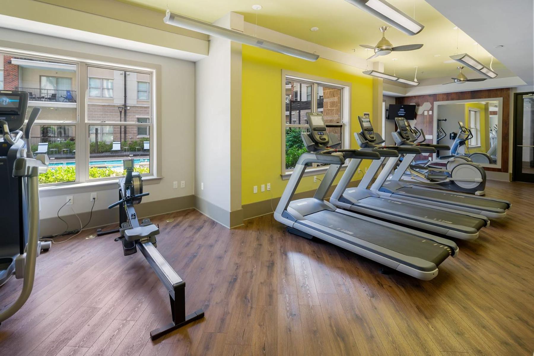 שרלוט Uptown 4Th Ward Luxury Apt Year-Round Pool מראה חיצוני תמונה