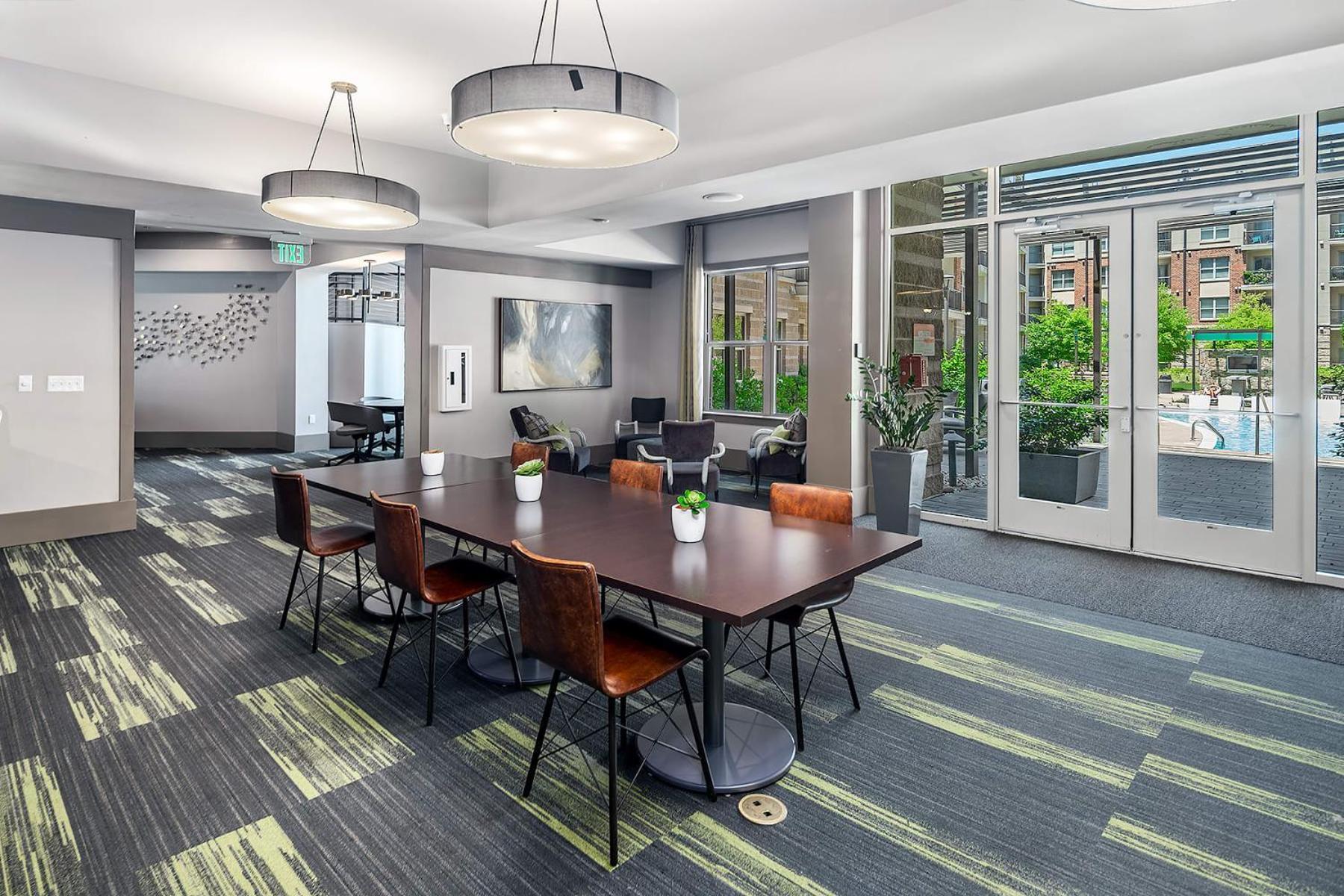 שרלוט Uptown 4Th Ward Luxury Apt Year-Round Pool מראה חיצוני תמונה